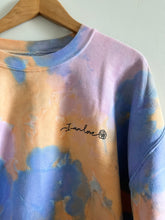 Load image into Gallery viewer, M/L Sweatshirt